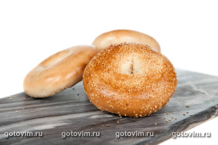 ����� � ������������ (Plain bagle)