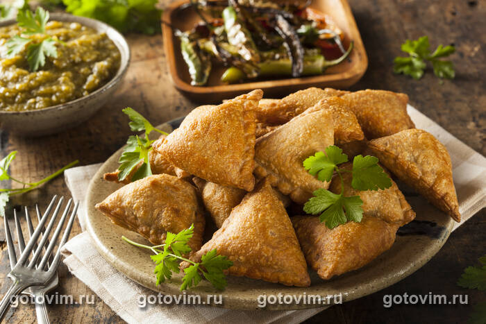 ������ � ����������, ��������� � ������� �������� (Samosa)