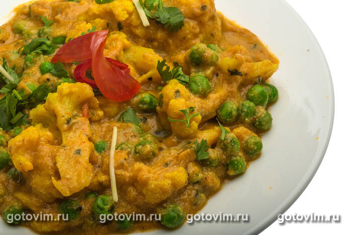 ����� �� ������� ������� � ������� �������� � ����� (Cauliflower and cashew Mughlai curry)