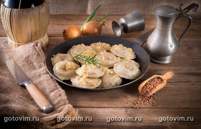 �������� �������� � ��������� ����� � ������� (pierogi polskie) 
