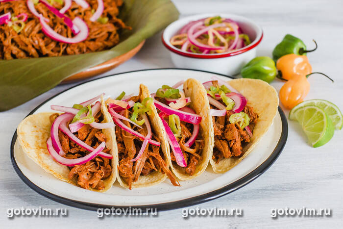 �������� ������ ��� ������ �� ������������ ������� (Cochinita pibil)