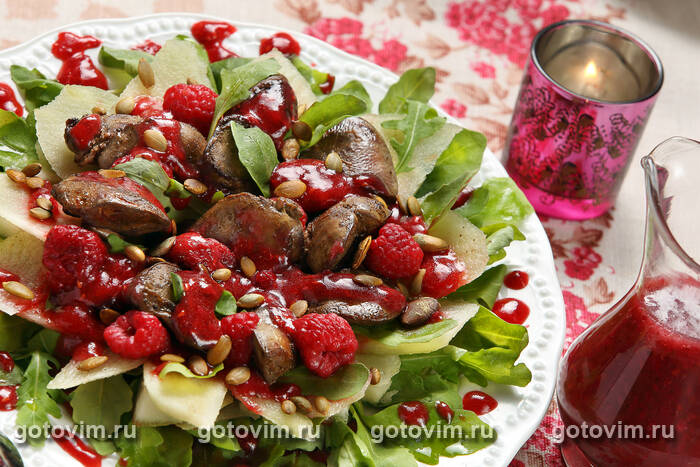 ������ ����� �� ������� ������ � �������, �������� � ��������� �������� (Salade de Foies de Volaille)