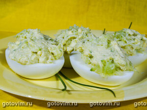 Яйца, фаршированные редькой