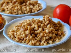 Жареная фасоль с луком