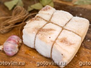 Обвязка куска сала или мяса для копчения