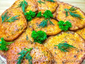Котлеты из икры карася, жаренные на сковороде