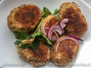 Куриные котлеты с грецкими орехами в панировке