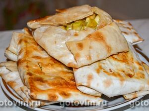 Конвертики из лаваша с яблоками