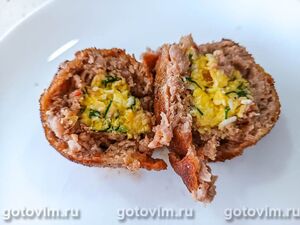Мясные зразы с яйцом и сыром