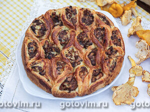Пирог с лисичками «Соты»