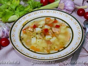 Рыбный суп на бульоне из красной рыбы с сельдереем в мультиварке