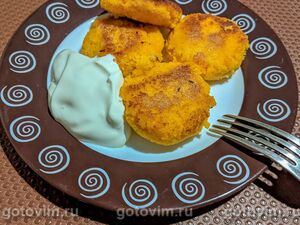 Тыквенные биточки с апельсином на овсяной и кукурузной муке