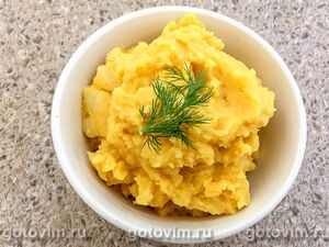 Картофельное пюре с куркумой